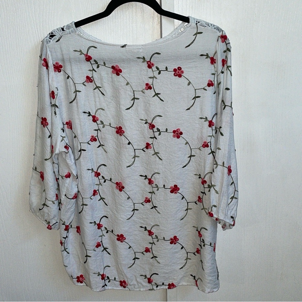 Anthropologie Kindred Boho Tunic White With Embroidered Floral Size 1X Cottage - Picture 3 of 6